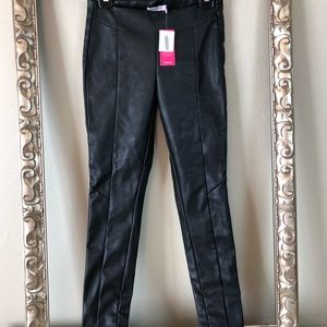Faux leather black leggings